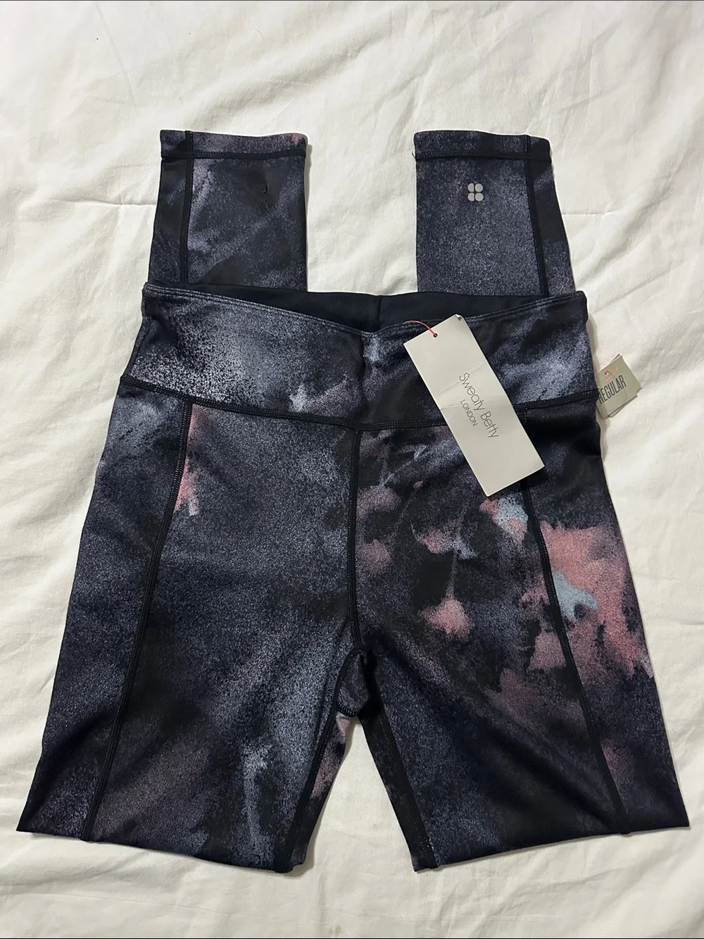 Sweaty Betty Black and Pink High-Waist Printed Leggings REVERSIBLE - Picture 1 of 7